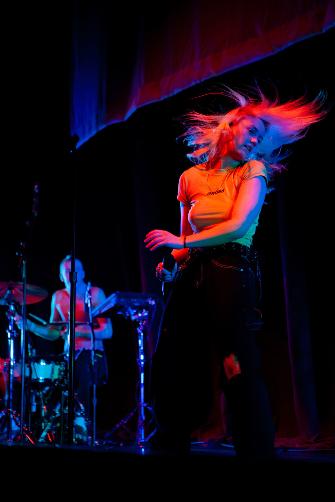 Carlie Hanson on tour